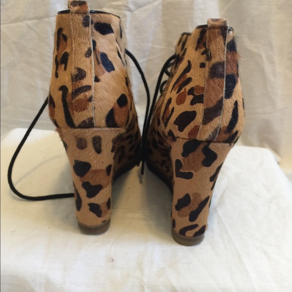 ShoeMint Wedge Booties size 8M - Picture 5 of 5